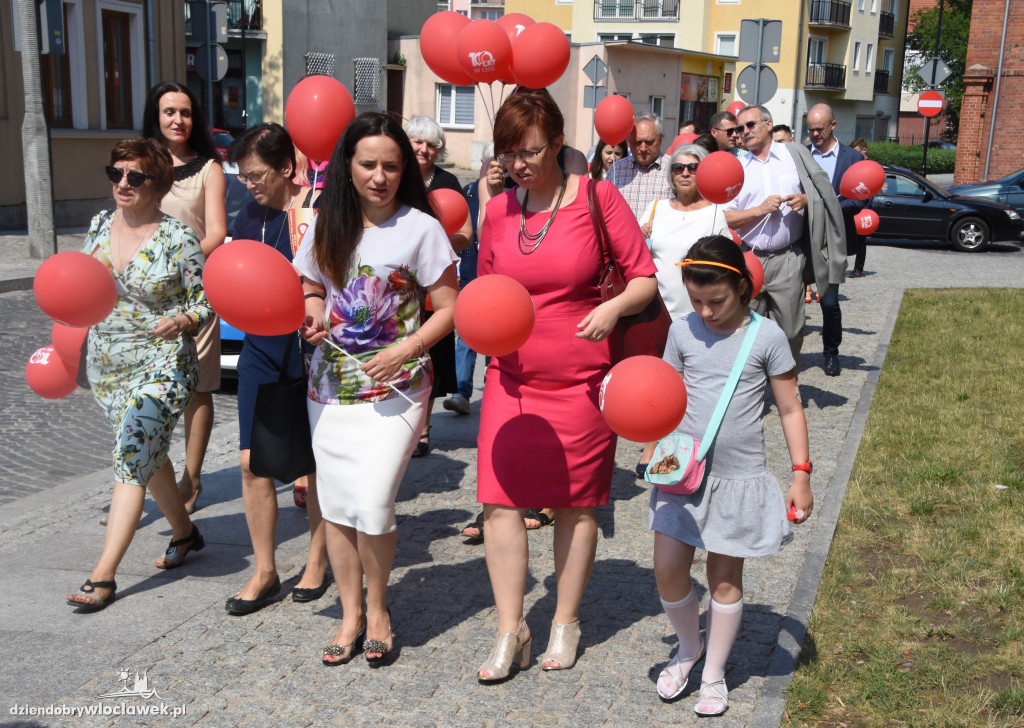 100-lecie LMK - przemarsz do Hali OSiR