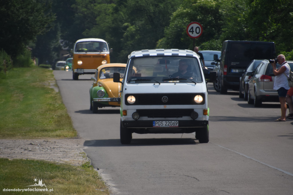Po raz kolejny pochwalili się autami