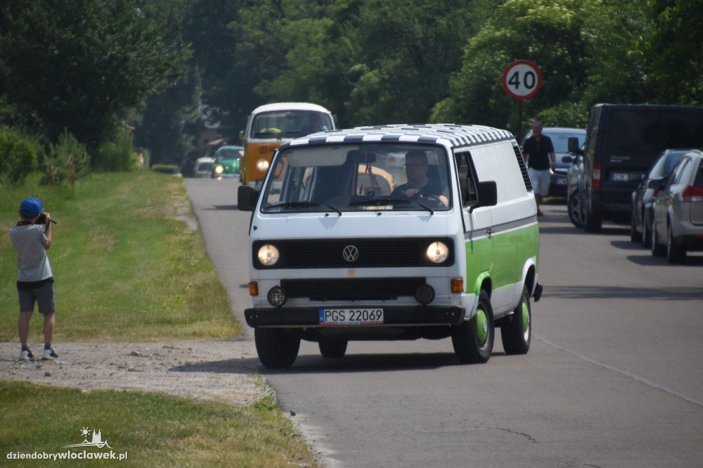 Po raz kolejny pochwalili się autami