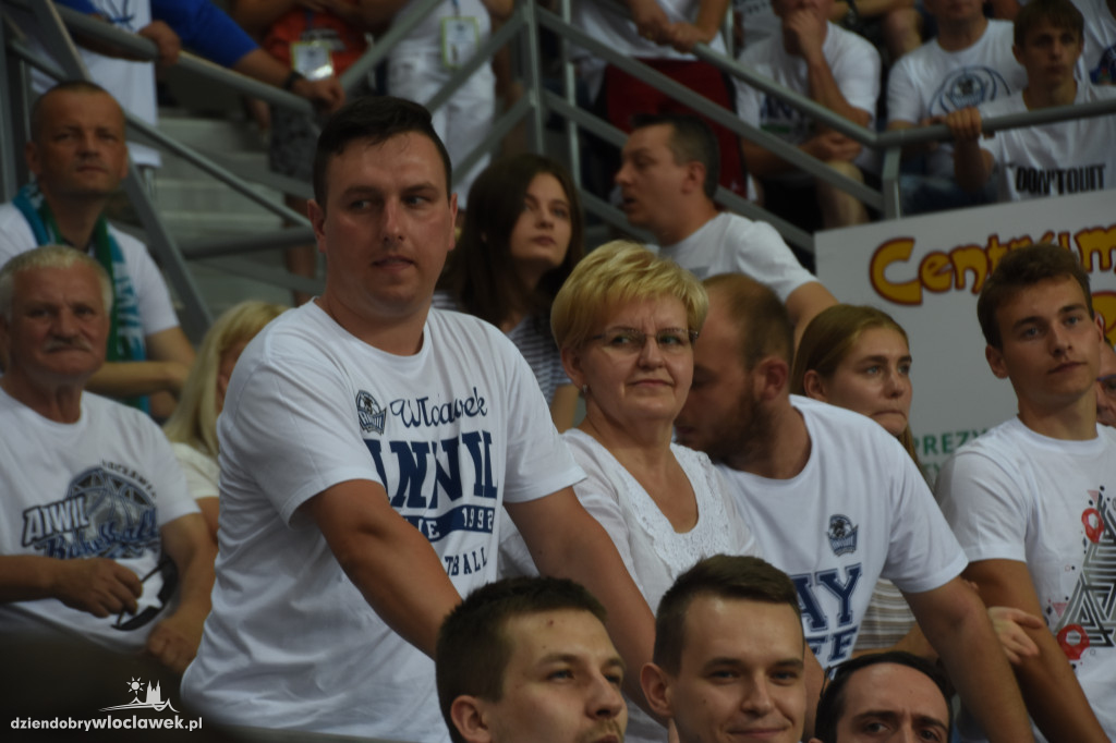 Kibice na meczu Anwilu ze Stalą Ostrów Wlkp.