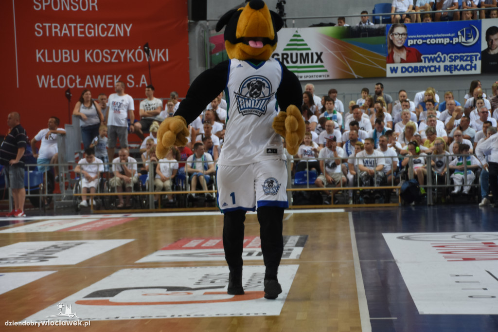 Anwil Dance Team na meczu ze Stalą