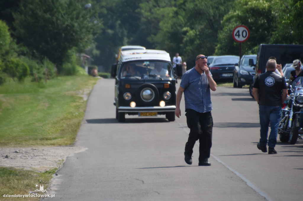 Po raz kolejny pochwalili się autami