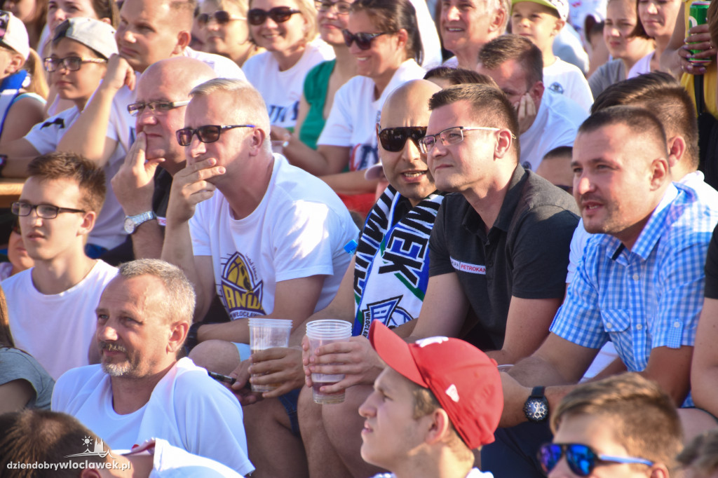 Strefa kibica przy Hali Mistrzów