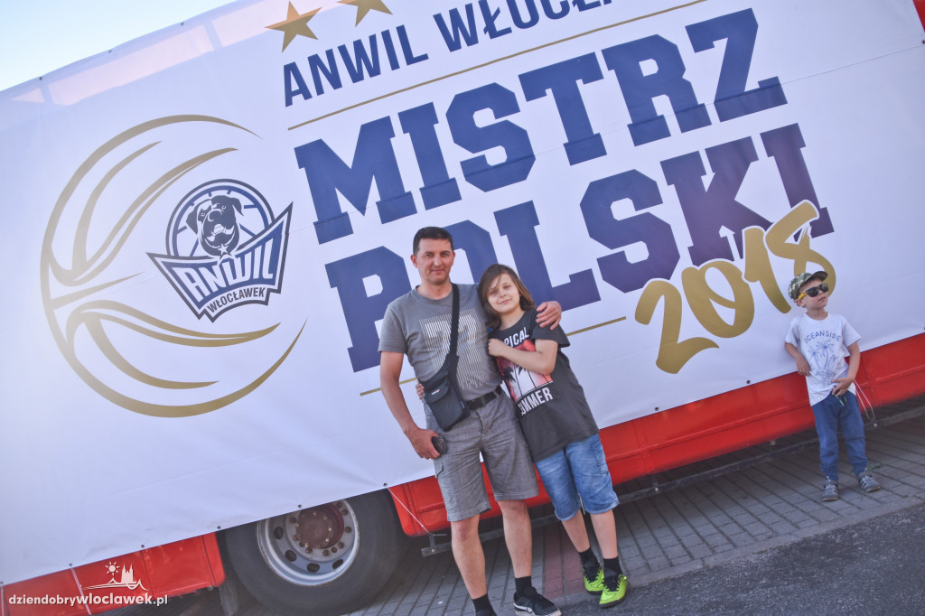 Przejazd koszykarzy Anwilu