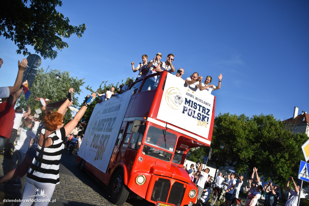 Przejazd koszykarzy Anwilu