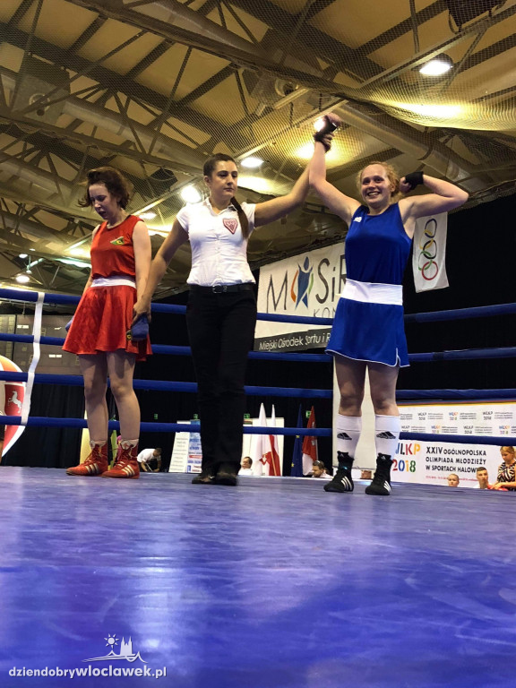 3 medale dla pięściarzy Championa