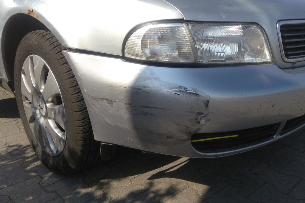 Kto uszkodził auto naszej Czytelniczki?