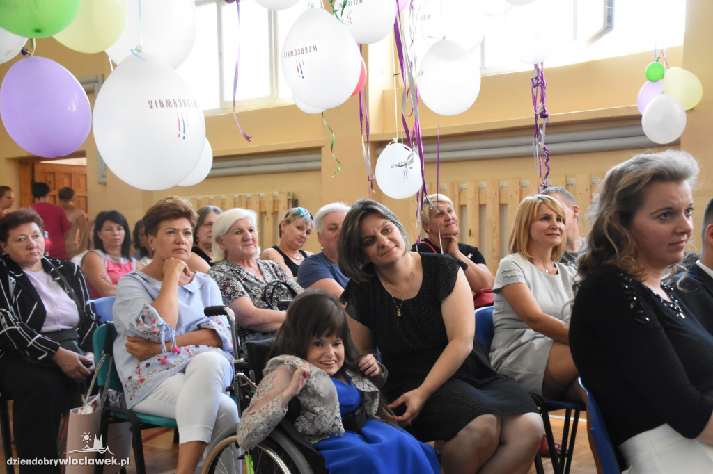 ZS nr 3 pożegnał absolwentów