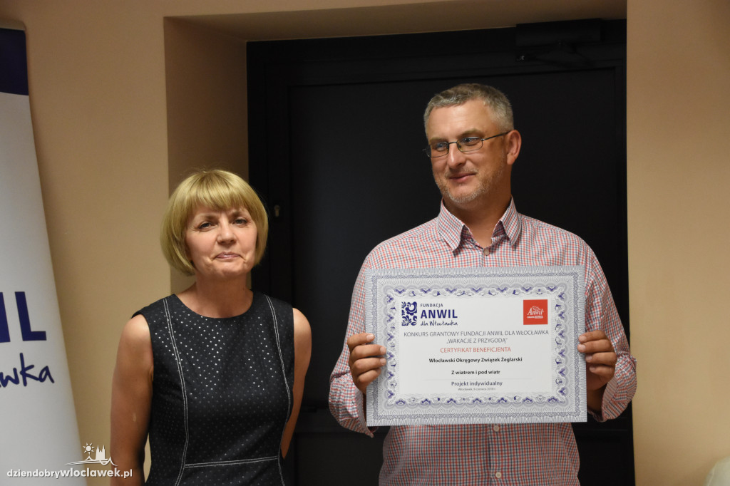 Wakacyjne granty Fundacji Anwil