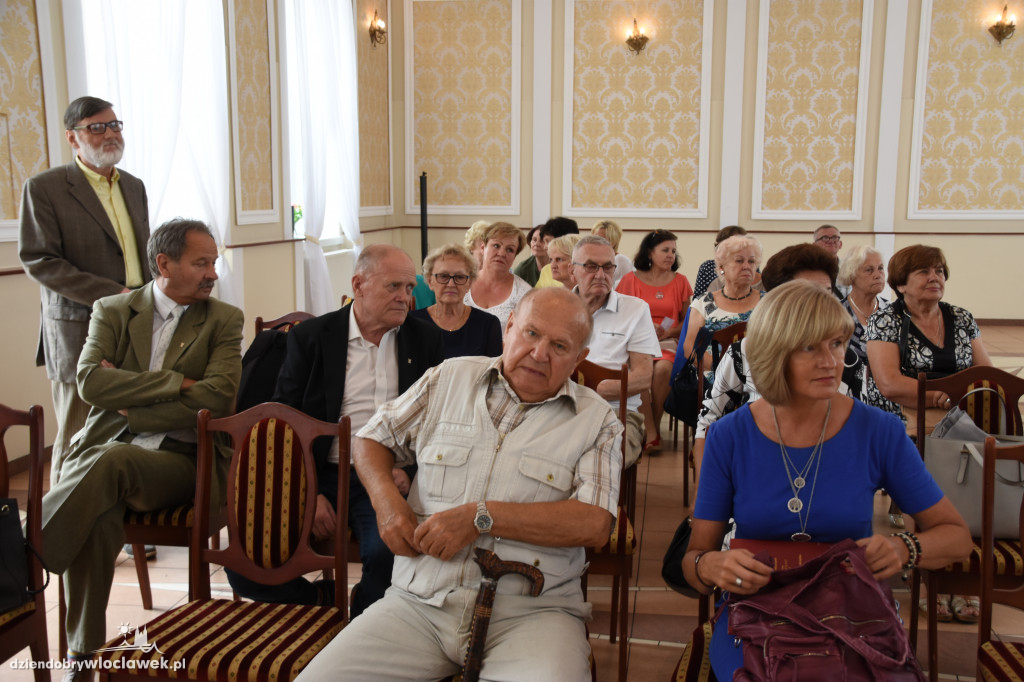III wiek zakończył rok akademicki