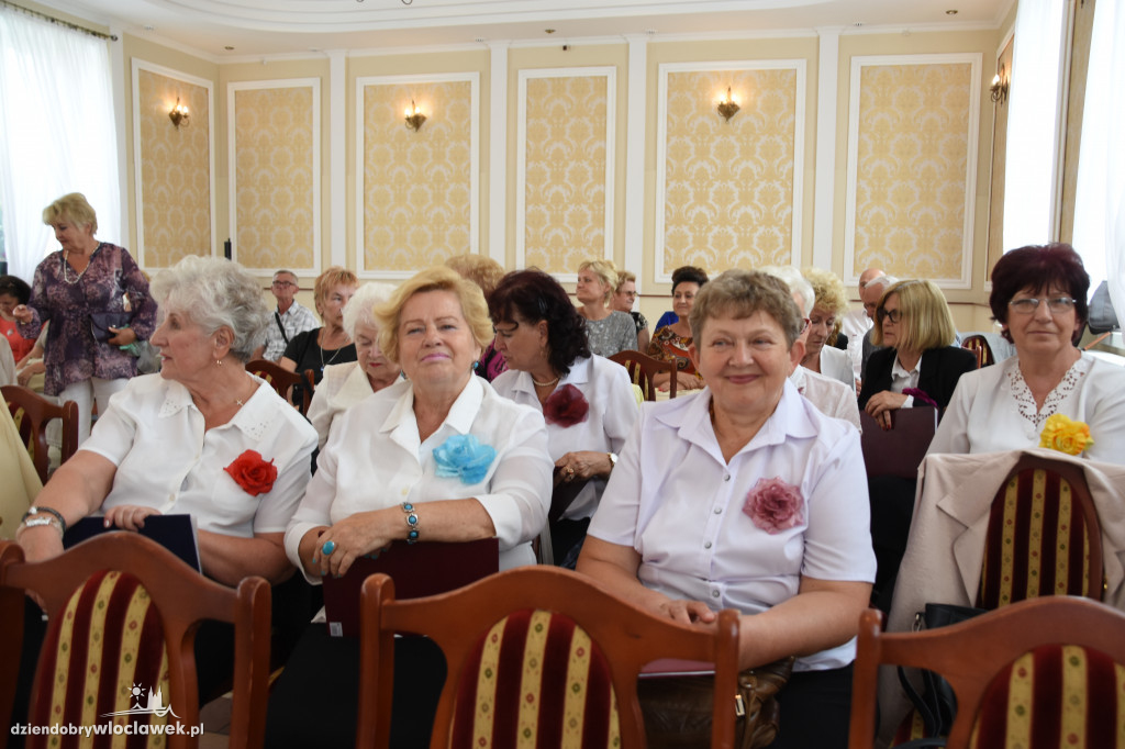 III wiek zakończył rok akademicki