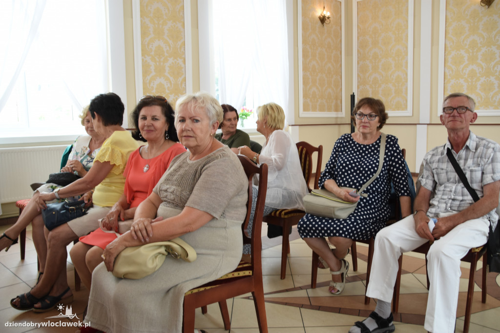 III wiek zakończył rok akademicki