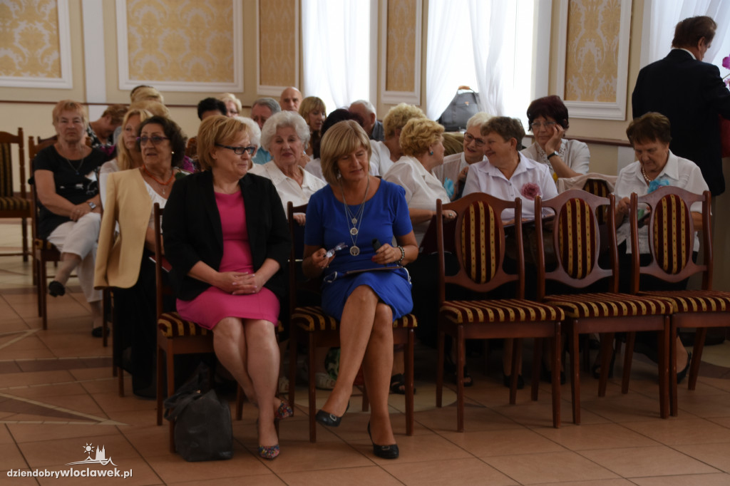 III wiek zakończył rok akademicki