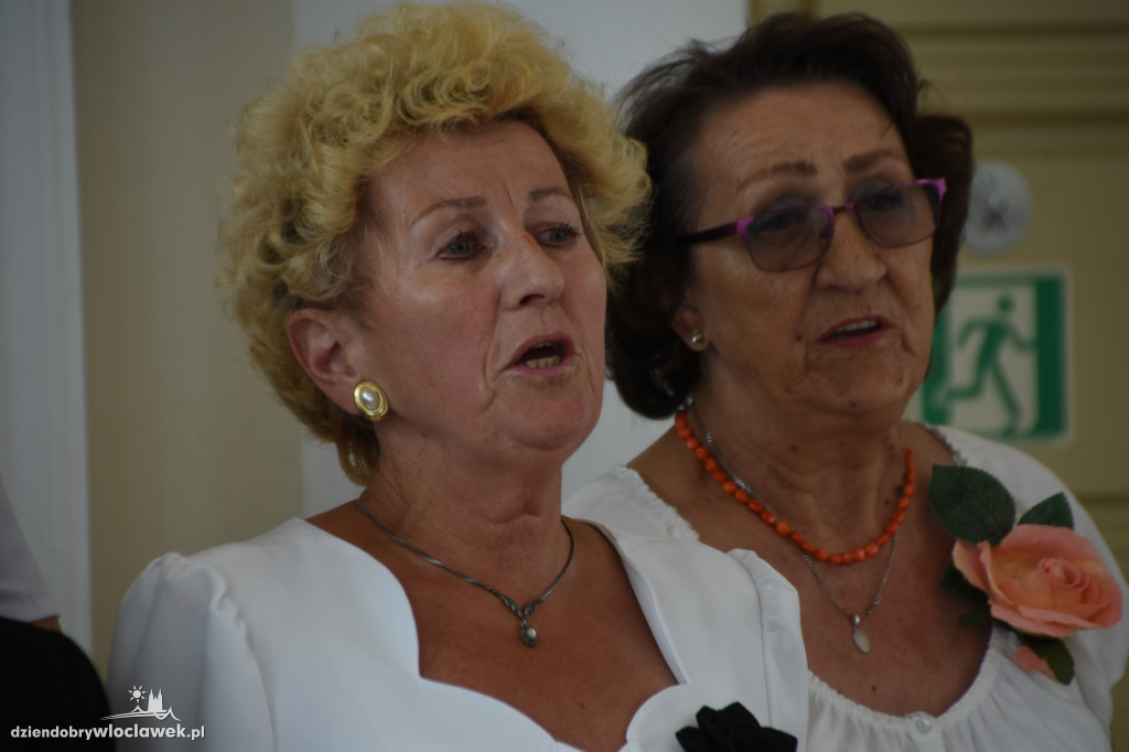 III wiek zakończył rok akademicki