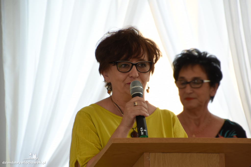 III wiek zakończył rok akademicki