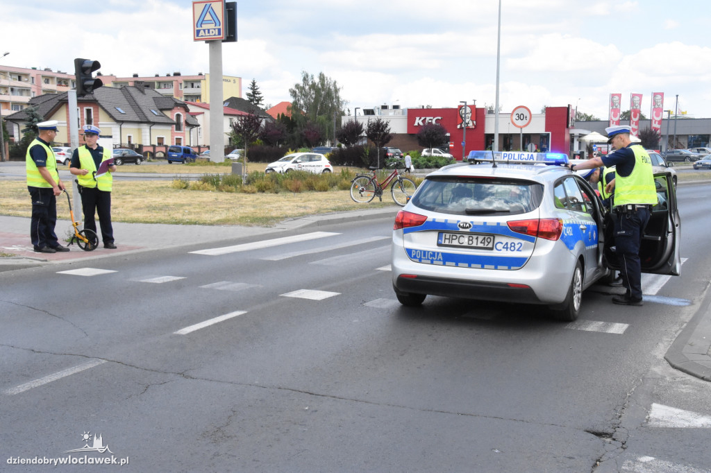 Opel potrącił rowerzystkę