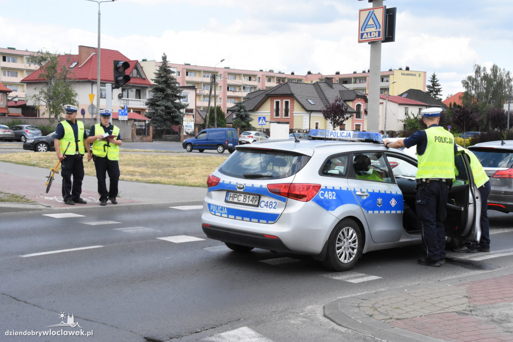 Opel potrącił rowerzystkę