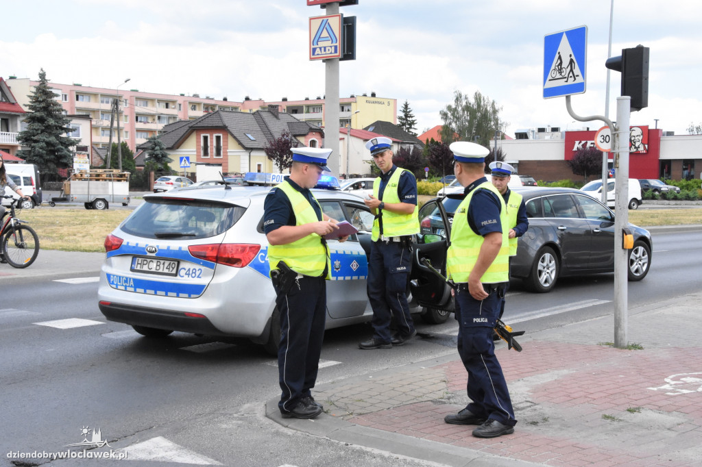 Opel potrącił rowerzystkę