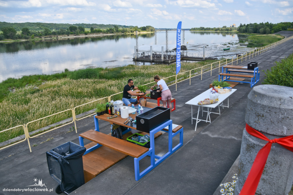 Stoły do grillowania już na bulwarach