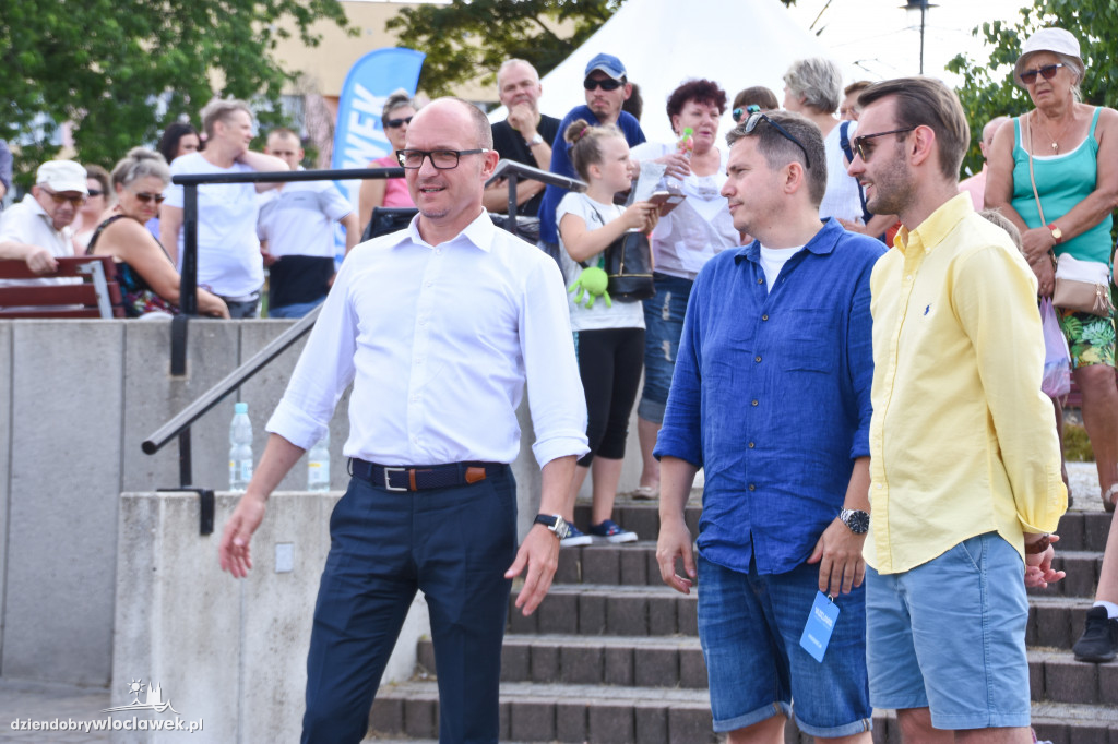 Stoły do grillowania już na bulwarach