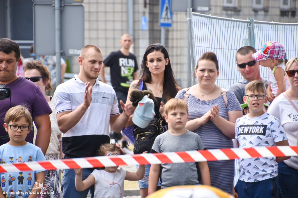 Stoły do grillowania już na bulwarach