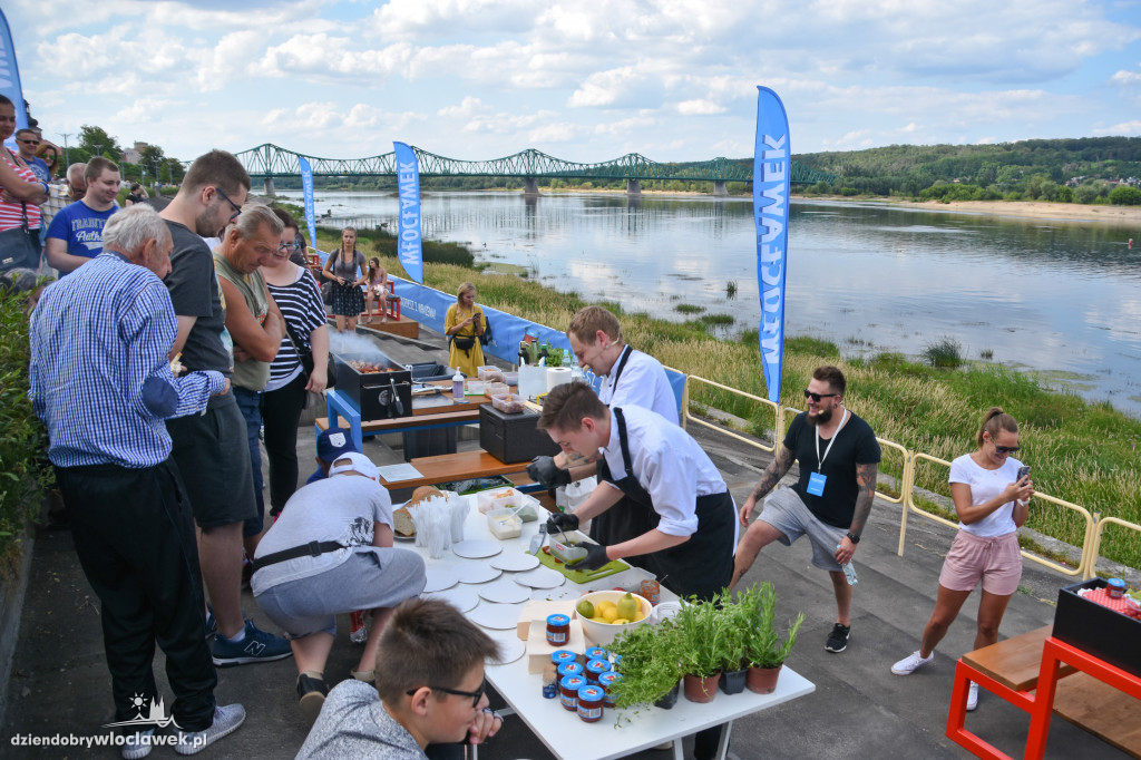Stoły do grillowania już na bulwarach