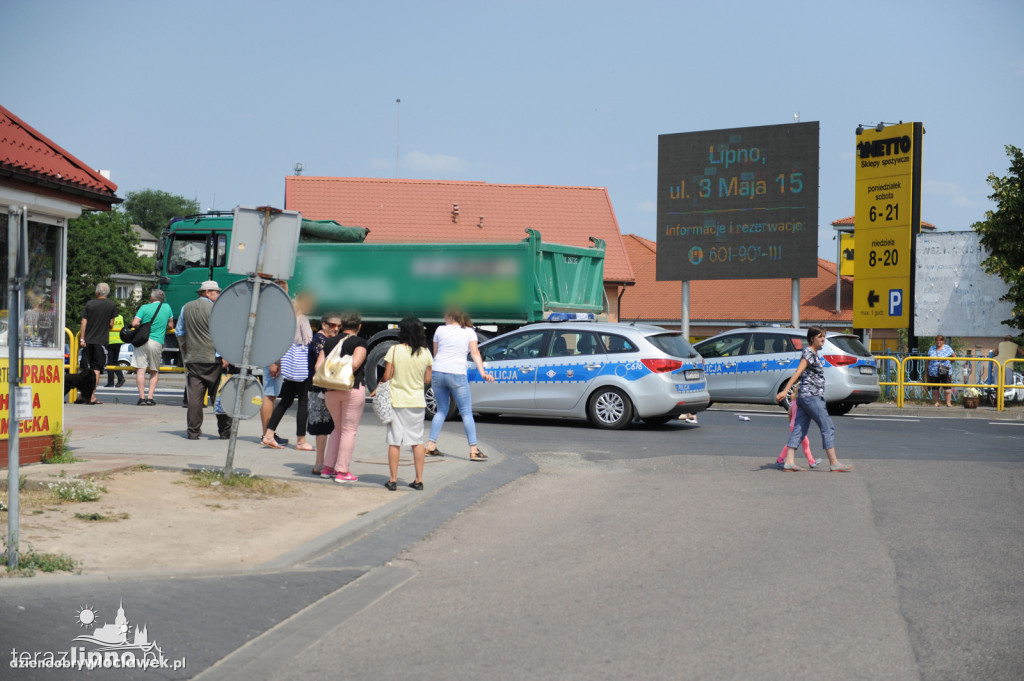 64-latka zginęła pod kołami ciężarówki