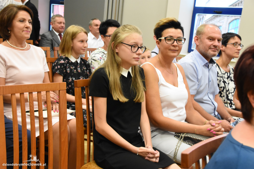 Prezydent wręczył stypendia