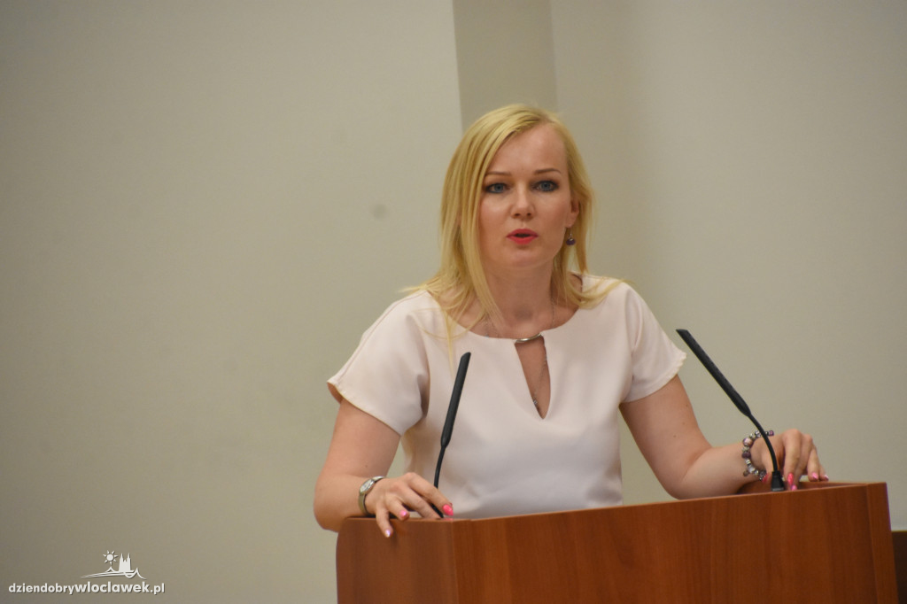 Prezydent wręczył stypendia