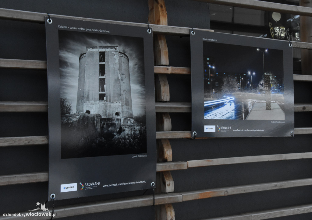 Wystawa fotografii na przystani