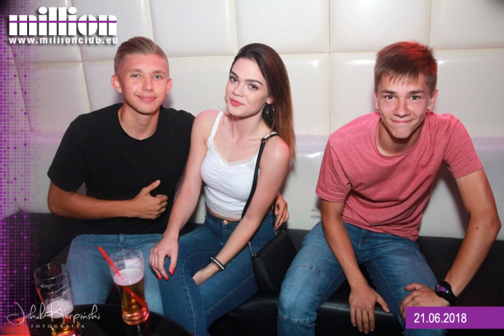 Ostatni dzwonek w klubie Million