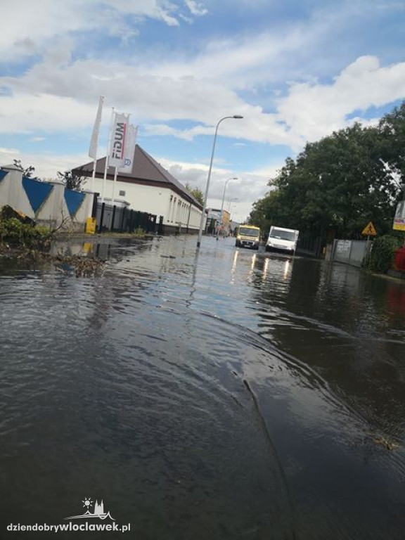 Ulica Płocka po ulewie