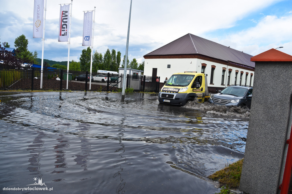 Ulica Płocka po ulewie