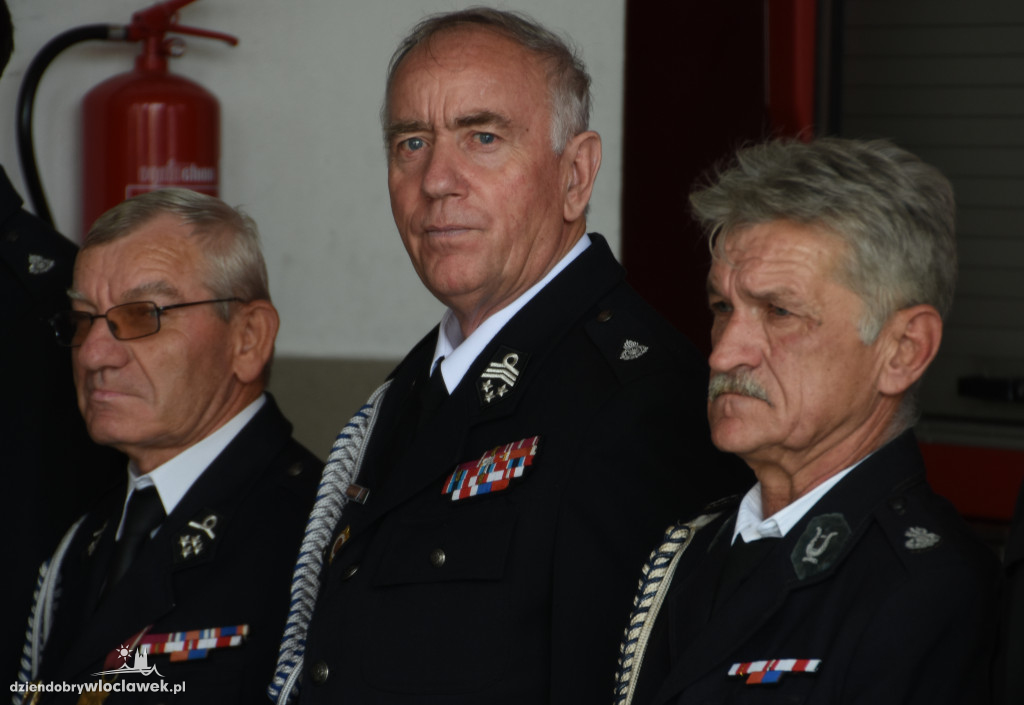 Nowe wozy dla strażaków z OSP