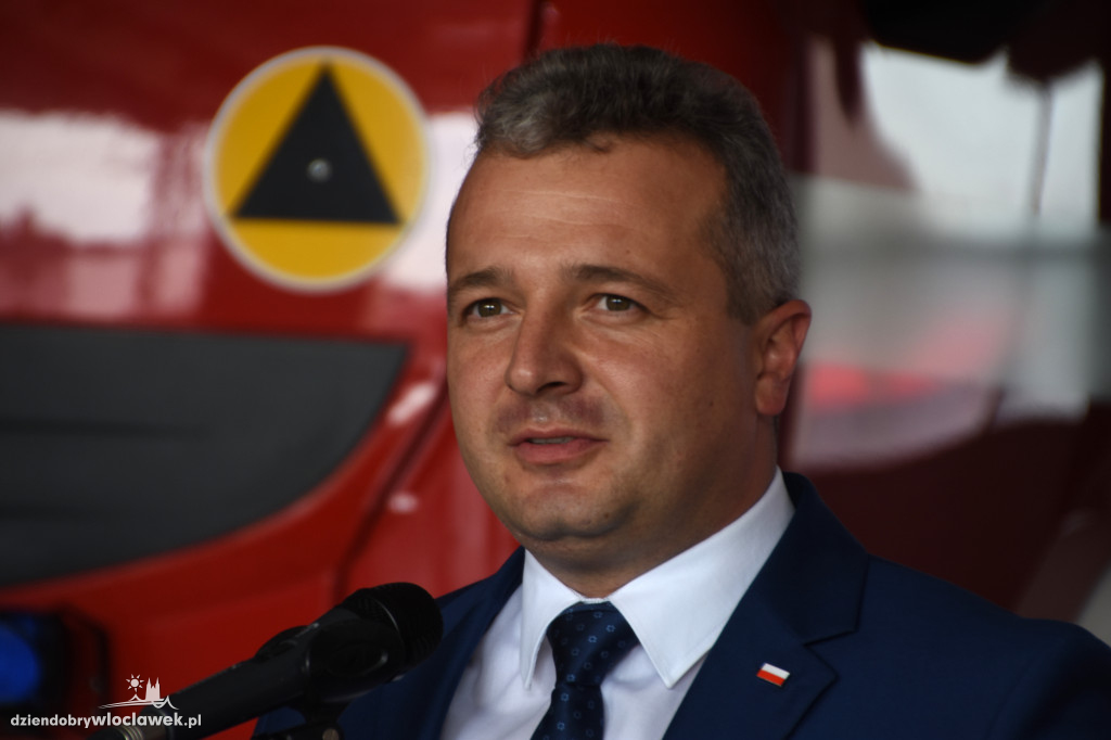 Nowe wozy dla strażaków z OSP