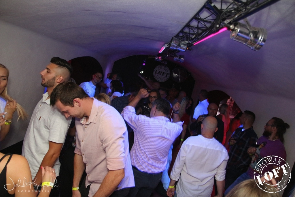 Sobotnia noc w Browar Loft Music & Pub