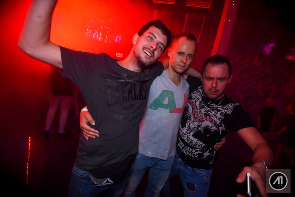  Sunglasses Party w A1 Club Wieniec