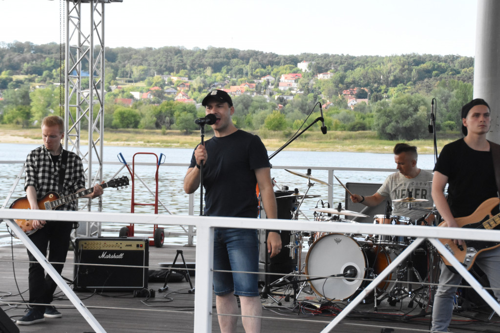 Koncert zespołu Momenty na Bulwarach