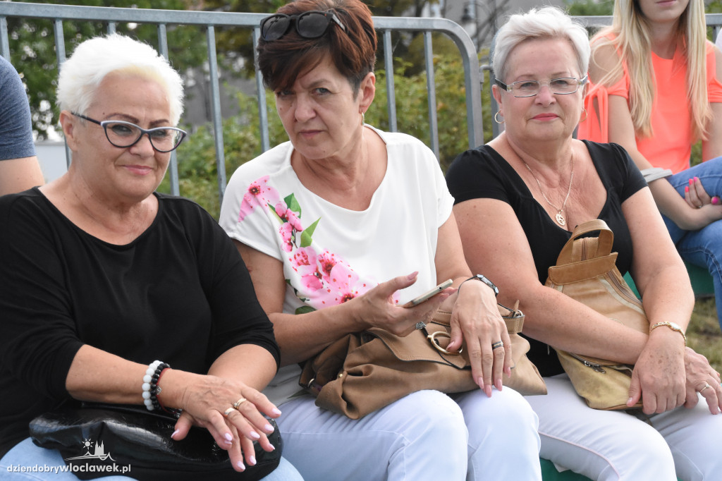Koncert zespołu Momenty na Bulwarach