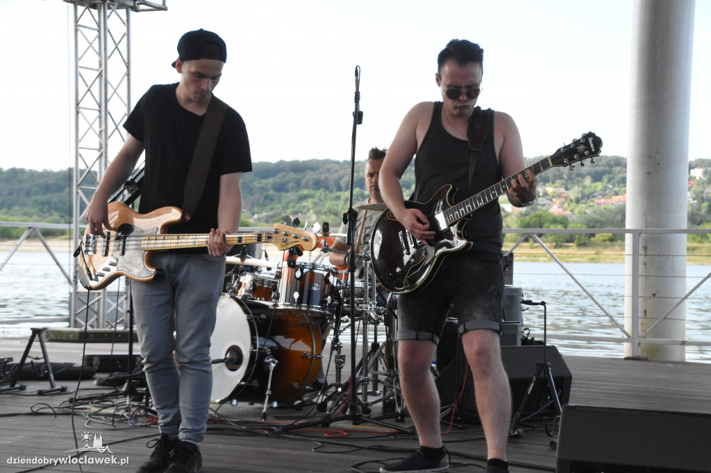 Koncert zespołu Momenty na Bulwarach
