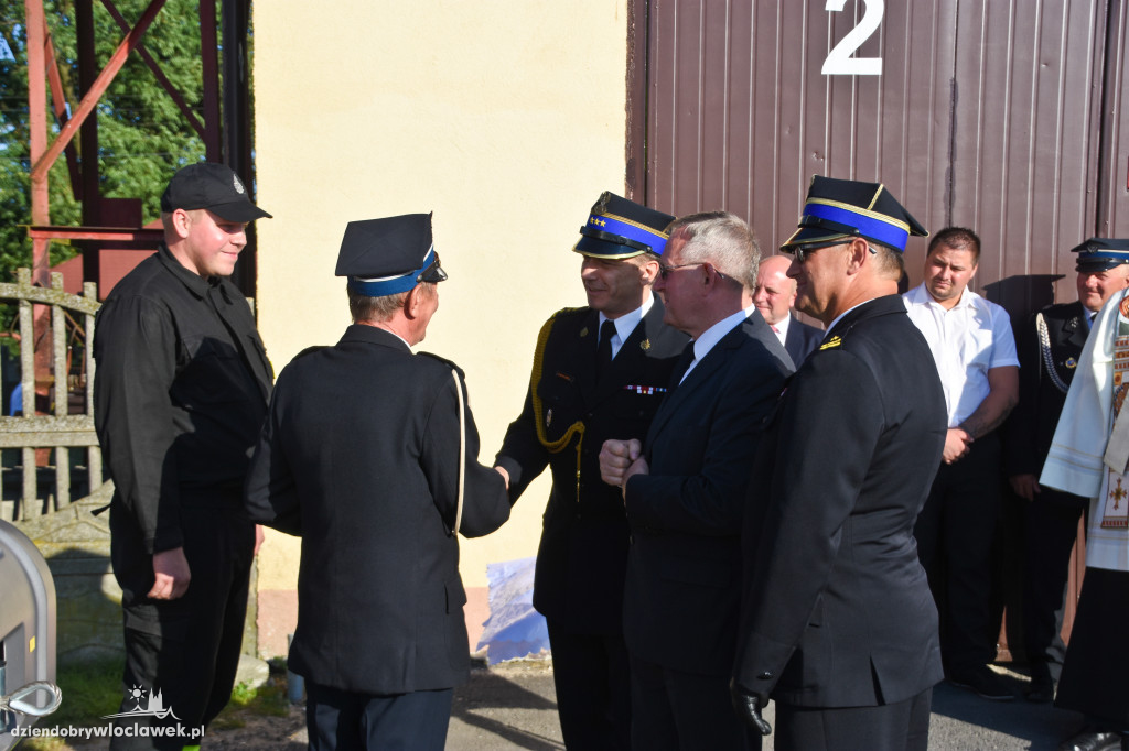 Nowy pojazd w OSP Machnacz poświęcony