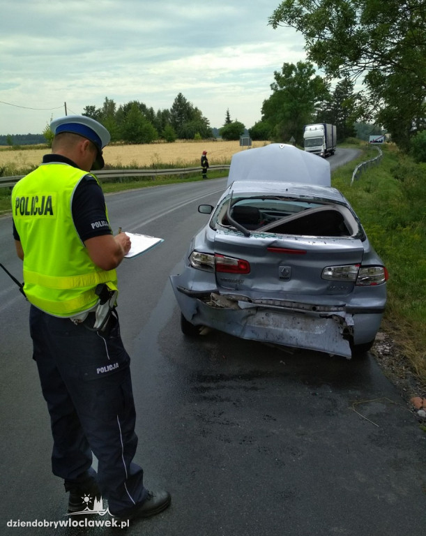 Uderzył w tył pojazdu. Dostał mandat!