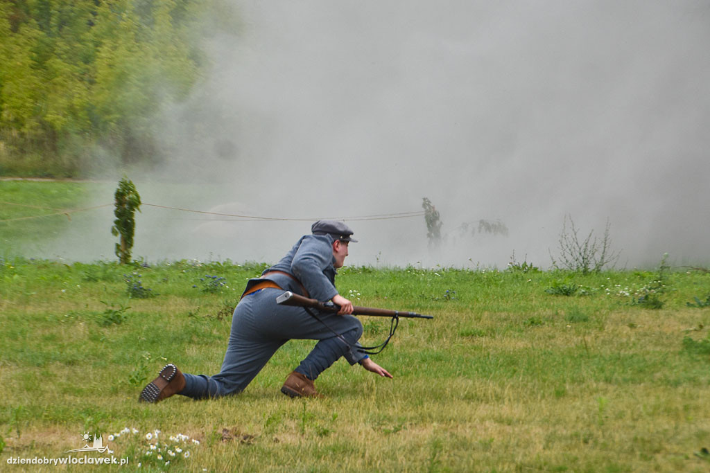 Piknik historyczny na Grzywnie