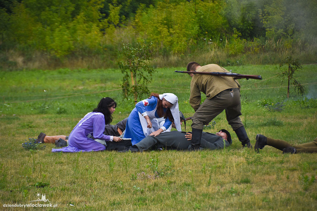 Piknik historyczny na Grzywnie