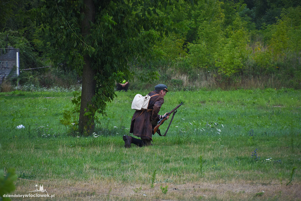 Piknik historyczny na Grzywnie