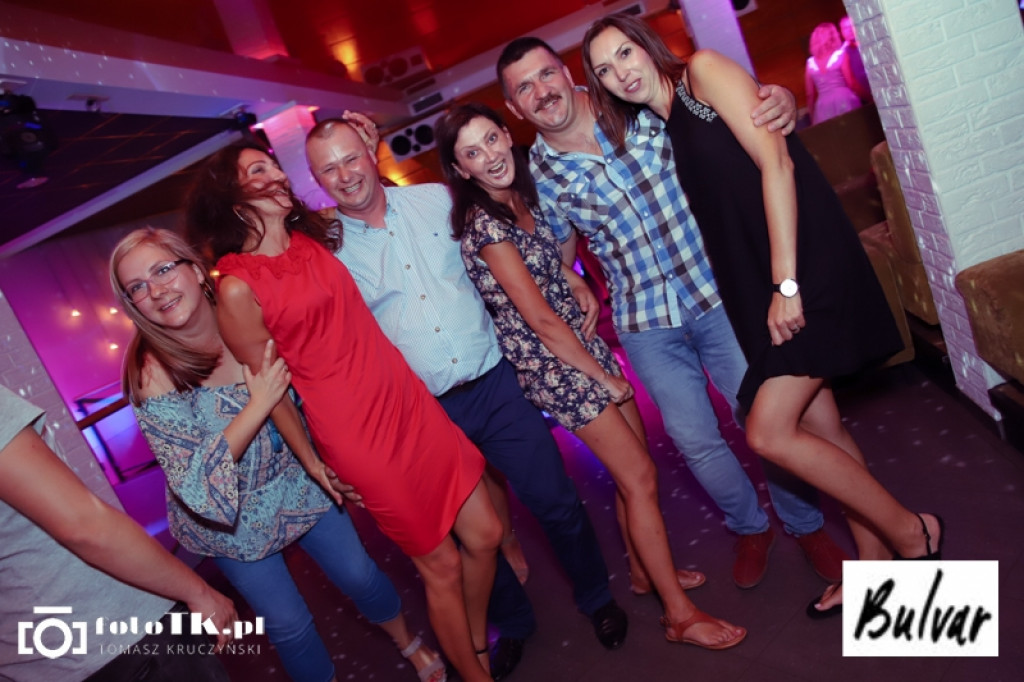 Sobotnia impreza w sali Bulvar
