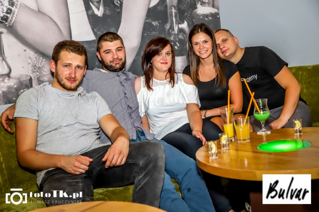 Sobotnia impreza w sali Bulvar