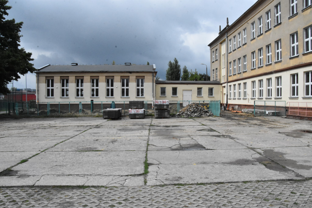 Przy ZS11 powstaje siłownia