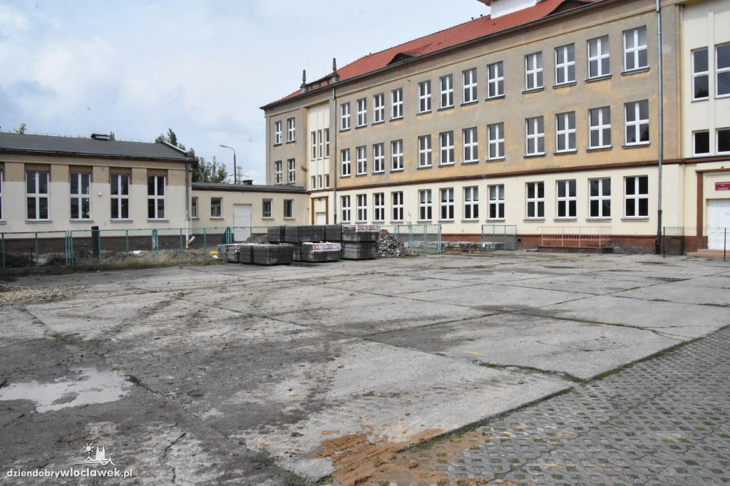 Przy ZS11 powstaje siłownia