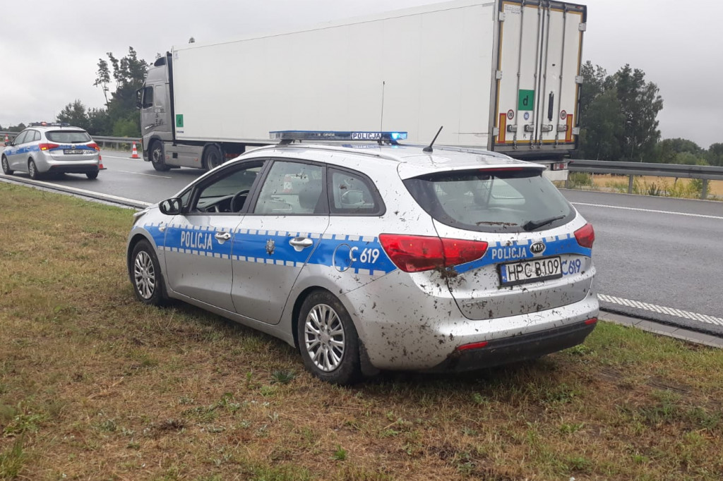 Dwa bmw wypadły z jezdni na A1